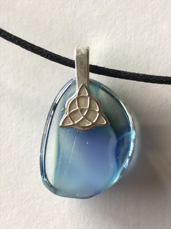 FG pendant little blue 4枚目の画像