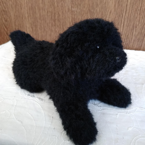 羊毛フェルトの ちょこっとおすわり黒のトイプードル 犬