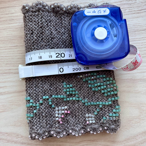 送料無料]Aボタニカル雨上がりの花(ピンク)ビーズニットのアーム