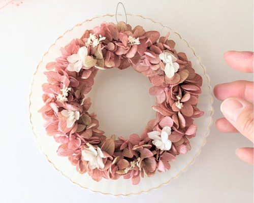 優しげピンクのミニリース ふわふわ くすみピンク紫陽花リース リース