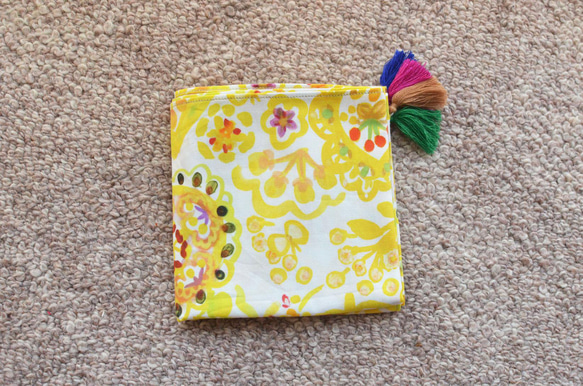 ハンカチ Floral Yellow　コットン　小物・ファッション雑貨　50×50 Haruka88 5枚目の画像