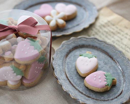 ほんのりぴんくのいちごアイシングクッキーBOX（ICHIGO's icing cookie