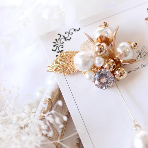 bouquet コットンパール沢山のキラキラビジューピアス 結婚式