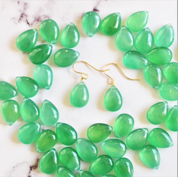 [耳環有售/數量有限] 凱莉綠、亮綠縟瑪瑙、梨形、14KGF 鉤形耳環 第3張的照片