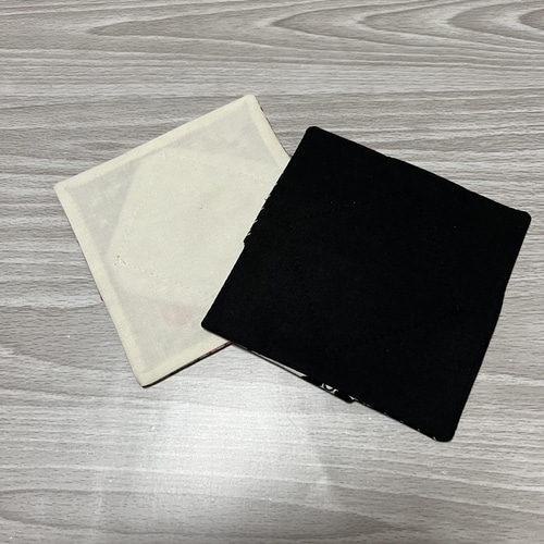 ハンドメイド【793】リバーシブル布コースター50枚セット ハンドメイド【793】リバーシブル布コースター50枚セット
