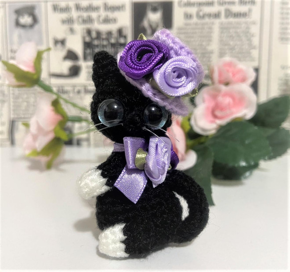 紫薔薇シルクハットの黒猫あみぐるみ♡キーホルダー・ストラップ