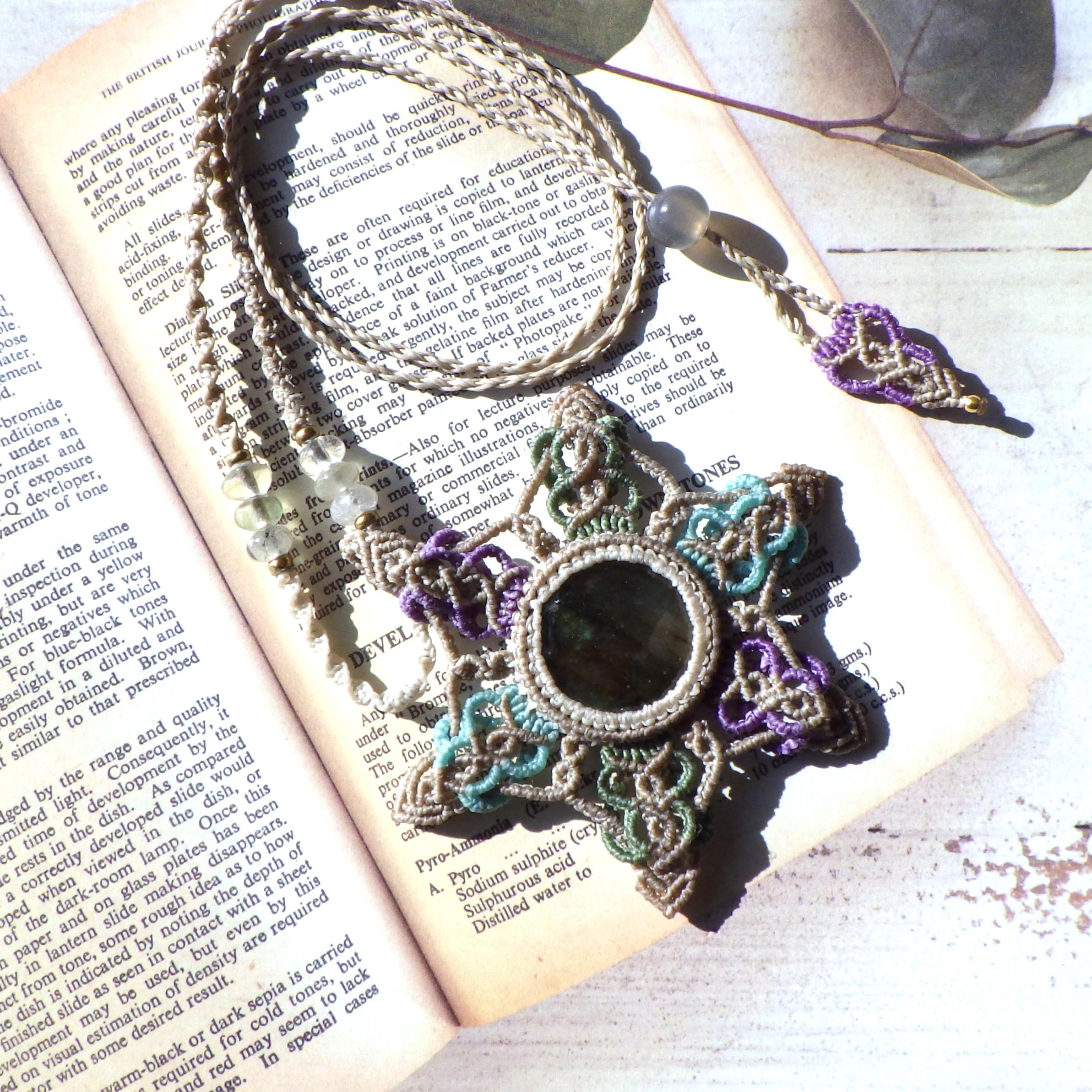 ラブラドライト曼荼羅ネックレス「光麻」