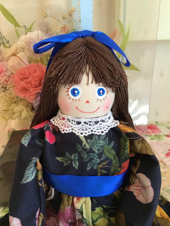 人気メーカー・ブランド 花柄のドレスを着たカントリードール その他人形 gabara1996 人形