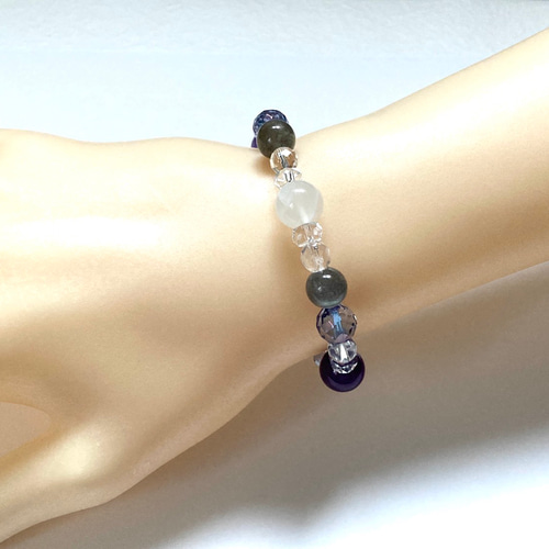 天ノ祈り◇星霜の雫 宇宙をモチーフにしたコスモブレスレット