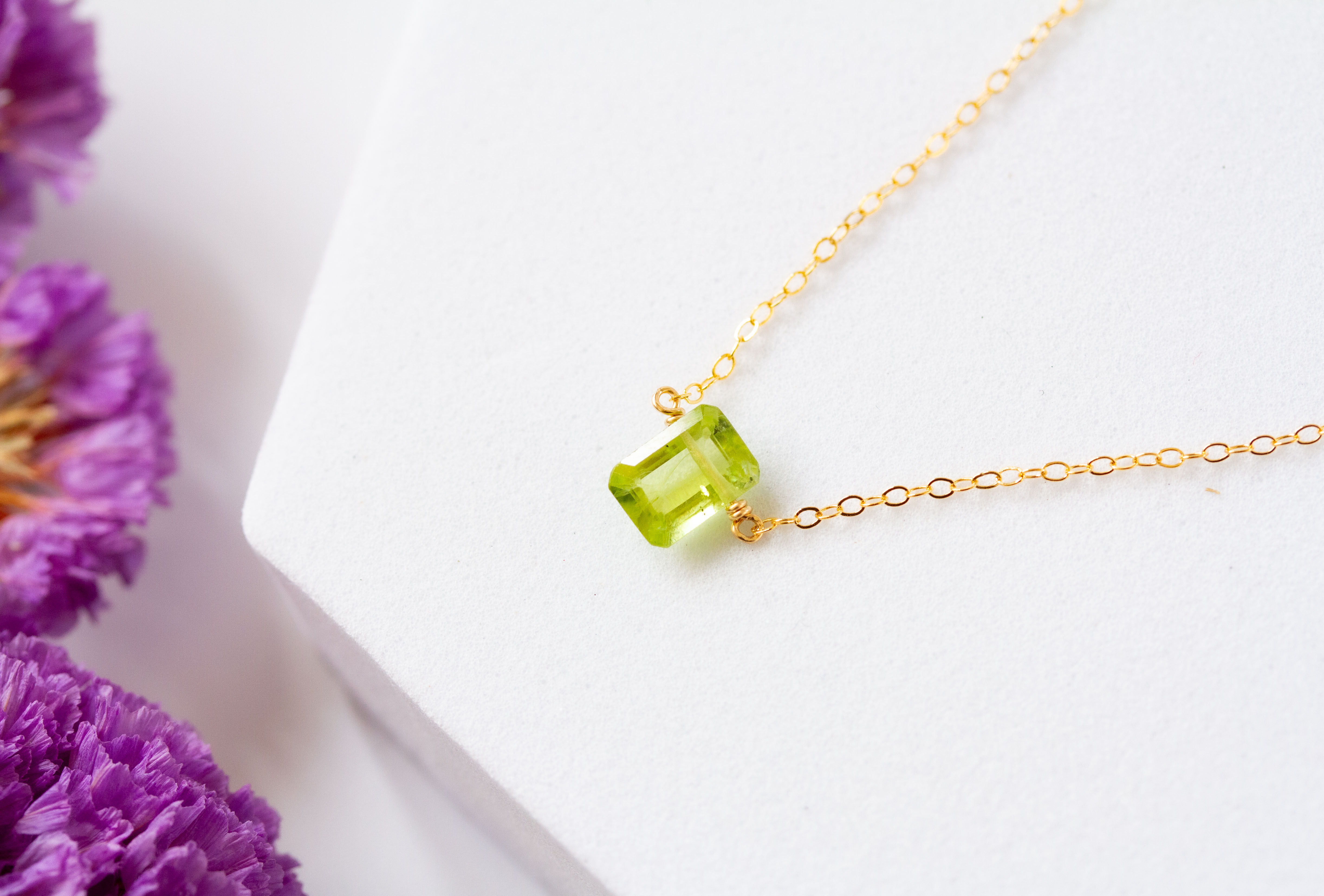 ペリドットのジュエルネックレス　14kgf ８月誕生石