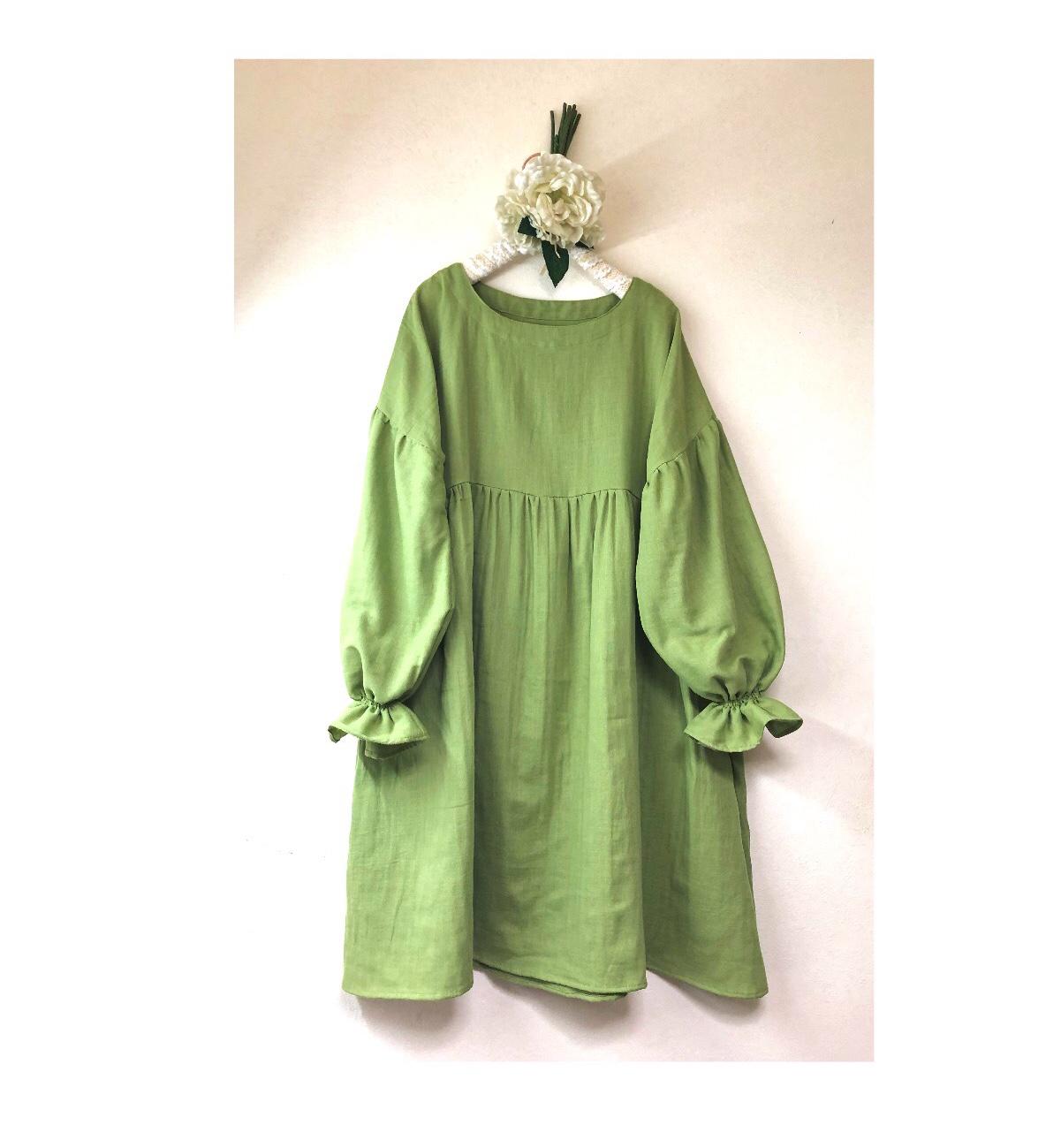 ❤️バルーン袖のギャザーワンピース ❤️ふわふわダブルガーゼ ❤️バルーン袖❤️リーフグリーン❤️お色変更可能
