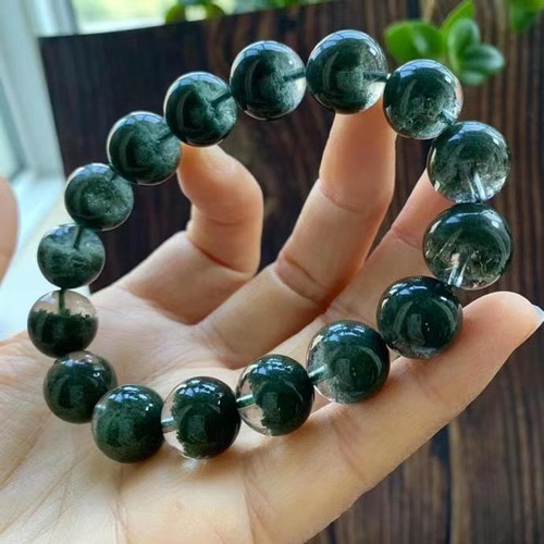 ハイクオリティ！！エメラルドブレスレット