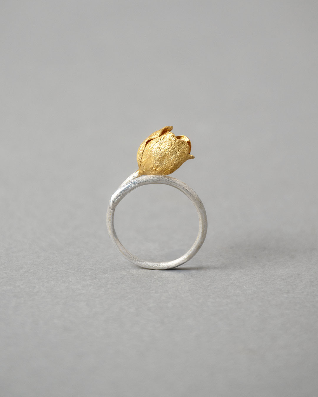 綻ぶチューリップ リング Ⅰ.