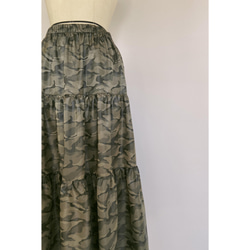 カモフラージュ柄　ティアードスカート 2枚目の画像