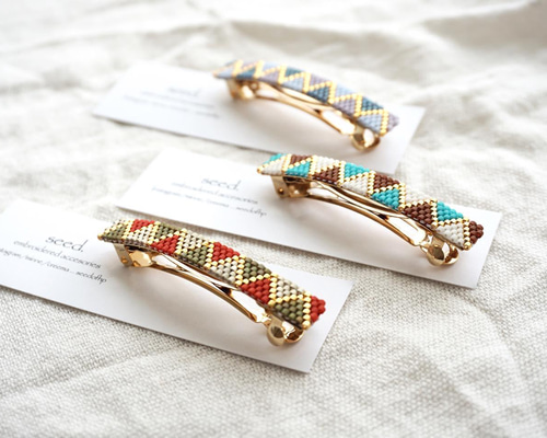 ジブリ♡4ママ さま　vintage ビーズ 花モチーフ　バレッタ ジブリ♡4ママ さま vintage ビーズ 花モチーフ バレッタ ジブリ