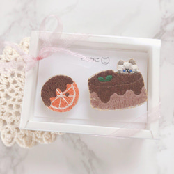 オランジェットとチョコケーキと猫の刺繍ブローチセット 6枚目の画像