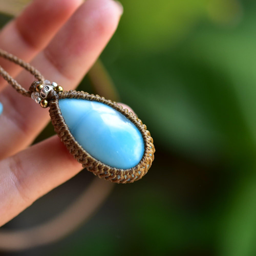 ブルーの風☆高品質☆ラリマー マクラメペンダント88 ネックレス