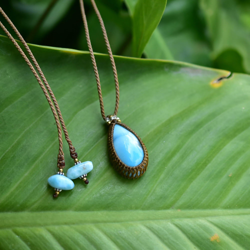 ブルーの風☆高品質☆ラリマー マクラメペンダント88 ネックレス