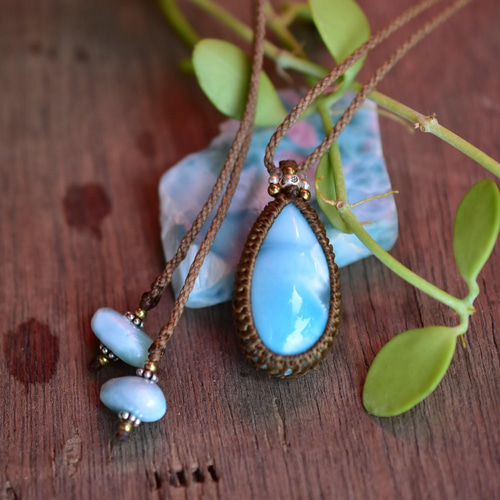 『彩夢』高品質ラリマーのマクラメペンダントネックレス 高品質ラリマーマクラメペンダント｜カラフル・ブラウン - 旅する