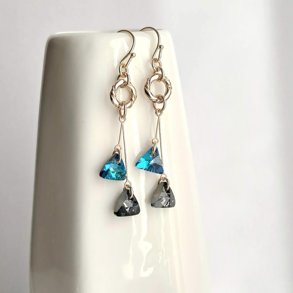 百慕大藍銀騎士|三角高品質水晶長耳環(耳環)藍色玻璃珠 第2張的照片