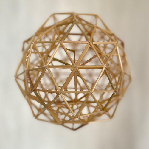 ヒンメリ 「3重多面体（フラーレン・正20面体・正12面体）」 モビール