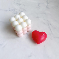 白×ピンク かわいい ボンボン キャンドル 4枚目の画像