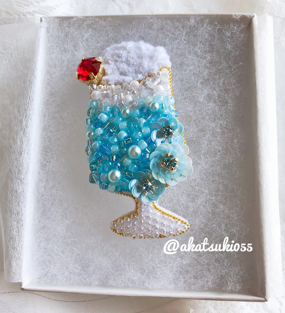 ビーズ刺繍⭐︎クリームソーダブローチ ブローチ Akatuki 通販