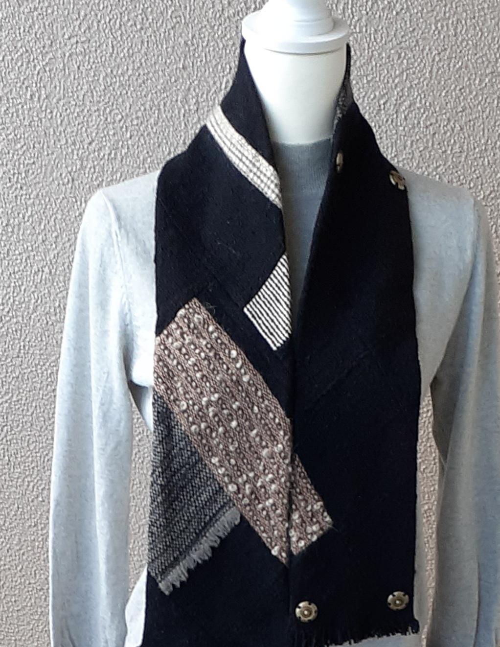 手織り布パッチワークマフラー  黒とグレーを中心に  WM0139