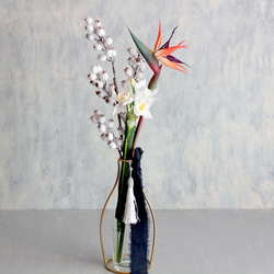 スイセンと雪の花とストレチア】｜アーティフィシャルフラワー 花瓶