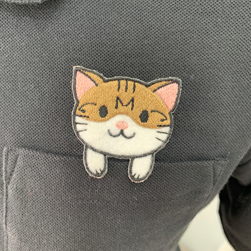 ☆うちの子ワッペン☆ポケットからニャンです♪ オーダーメイド刺繍