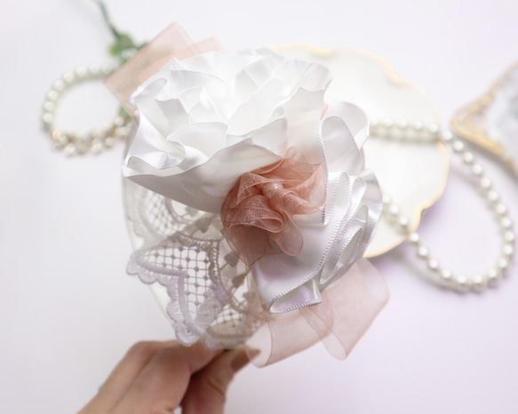 ⭐︎キッズカチューシャ⭐︎  サテンシフォンローズ　くすみピンク　結婚式　ヘッドドレス　発表会　入学式　フォーマル 3枚目の画像