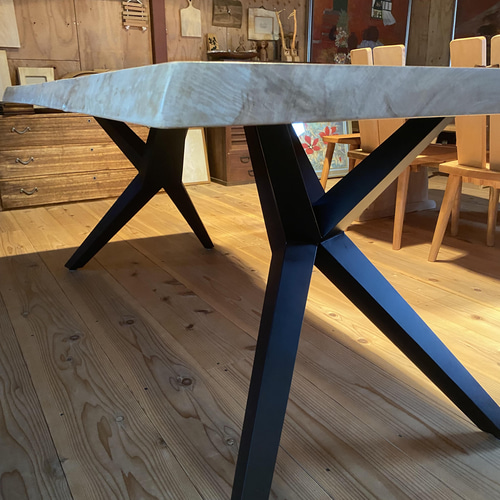 一枚板テーブル 特注アイアン脚仕様 注文製作 ダイニングテーブル 一枚