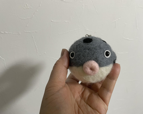 オーダー受付致します。❤️羊毛フェルト　スケボーパグちゃん 見つめちゃうよ♡ パグちゃん㉙ | 羊毛フェルトパグとHANAの店