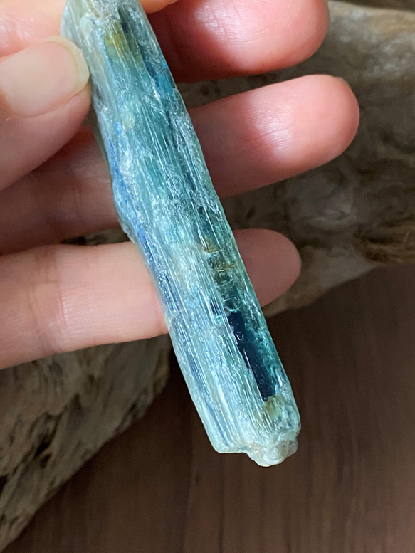 バイカラーカイヤナイト原石 01 Natural Blue-Green Kyanite 天然石 11枚目の画像