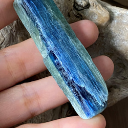 バイカラーカイヤナイト原石 01 Natural Blue-Green Kyanite 天然石 4枚目の画像