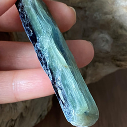 バイカラーカイヤナイト原石 01 Natural Blue-Green Kyanite 天然石 9枚目の画像