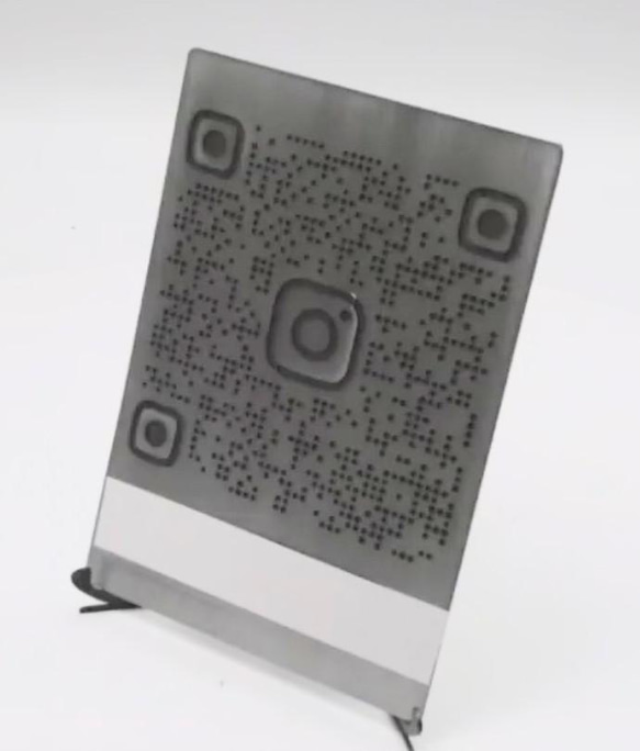レーザー加工鉄製QRコード看板　インスタ　Instagram　アイアン　おしゃれ　表札　世界に一つ 2枚目の画像