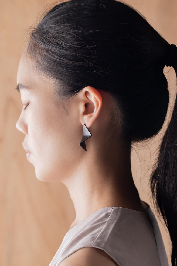 Minimalism 低限主義 地景耳環6號 Sculptural Earring No. 第7張的照片