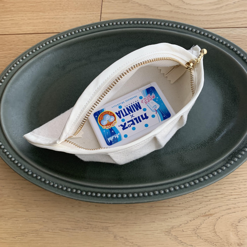 餃子ポーチ ポーチ amiami 通販｜Creema(クリーマ) 13303819 