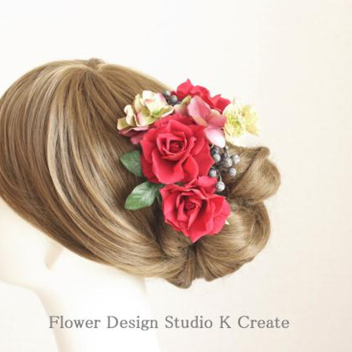 赤い薔薇とブラックベリーのヘッドドレス 美女と野獣 結婚式 赤い薔薇とブラックベリーのヘッドドレス 美女と野獣 結婚式