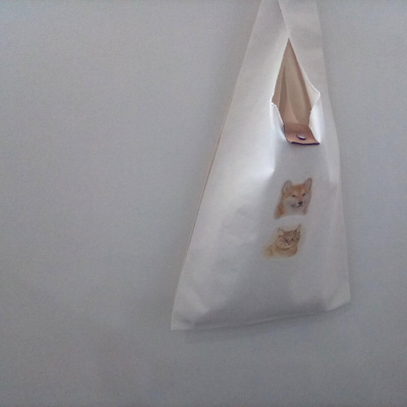 一緒にお買い物(*^▽^)/★*☆♪犬と猫　コットンマルシェバッグ　　アイロンプリント 4枚目の画像