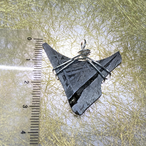 話題性抜群 人気 ギベオン 隕石 キーホルダー トップ メンズ <シンプル>大人 人気☆隕石キーホルダー トップ メンズ <シンプル>大人 合わせ