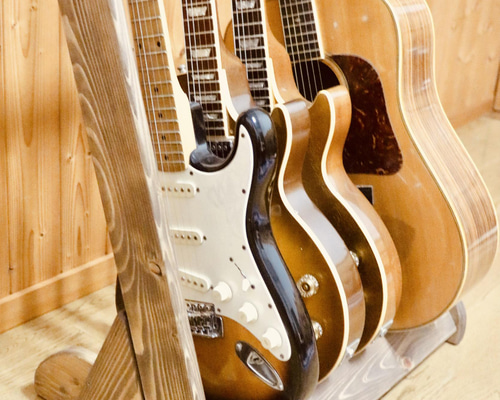 ❤️ハンドクラフト ❤️木製ギタースタンド 4本掛け ウォルナット