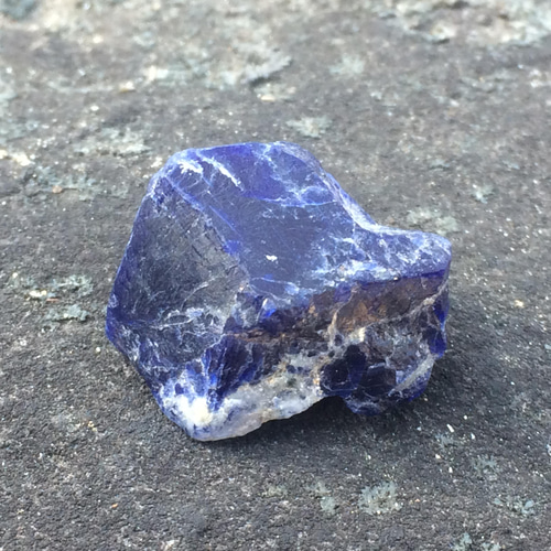 ソーダライト　原石　7kg ソーダライト7.9キロ 鑑賞石 パワーストーン 原石 宝石 オブジェ