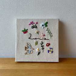 SALE》ミモザのリース(手刺繍・ビーズ) ファブリックパネル(ボード