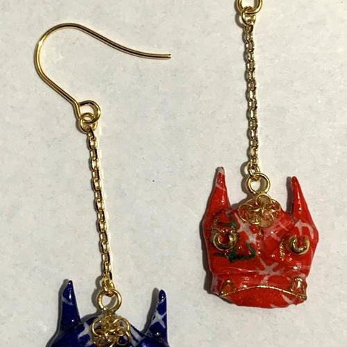 両耳用)節分 赤鬼 青鬼【色:赤・青 ﾋﾟｱｽ素材:ｻｰｼﾞｶﾙｽﾃﾝﾚｽ金色】(二個一