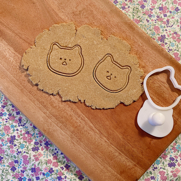 ビックリした猫クッキー型・クッキーカッター  / ぼーっとした猫型 / 猫の顔のクッキー型 / キャラクターのお菓子作り 5枚目の画像