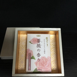 再販❣️木箱お供えギフトセット「花と香り」白薔薇\白菊 7枚目の画像