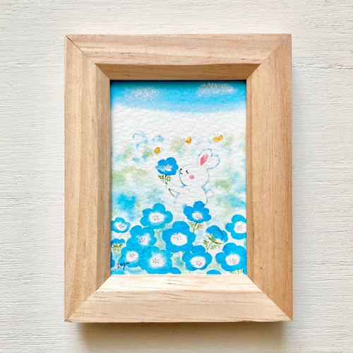 透明水彩画「ネモフィラ畑でほっこり」イラスト ミニ額 プチギフト