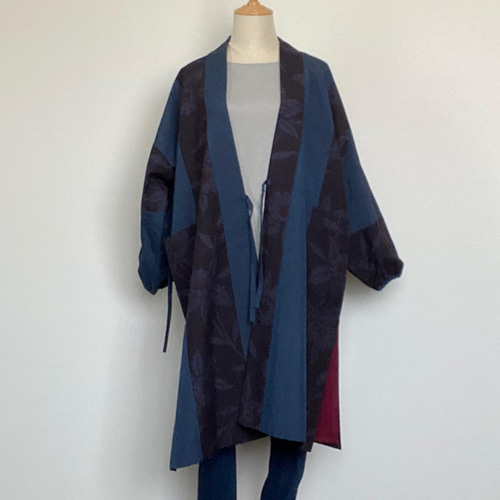 結城紬で作務衣風コート 送料無料【着物リメイク】 その他ファッション